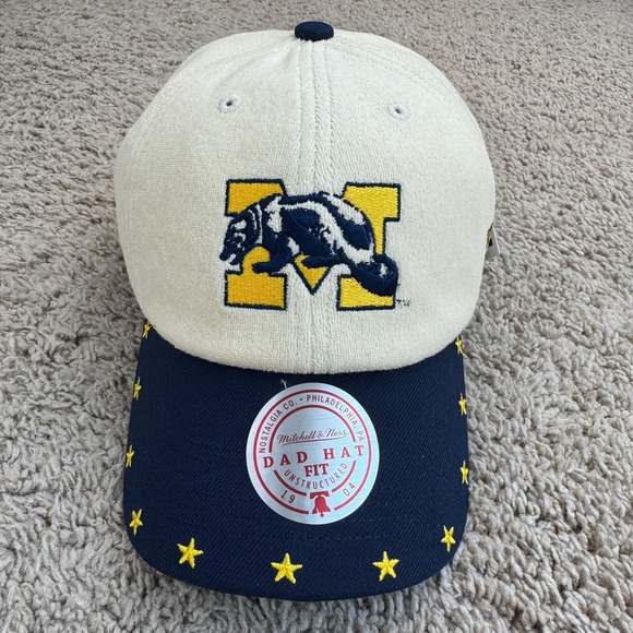 Michigan Wolverines Dune Hat Mitchell & Ness Adjustable Stone Navy Dad Fit Cap - Picture 3 of 9